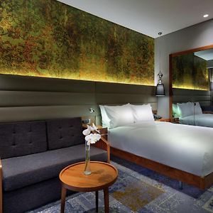 Kamer met Rolstoeltoegankelijkheid met een Queen Size Bed